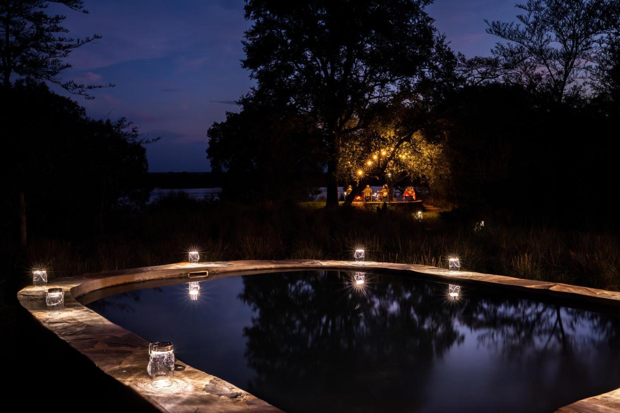 Chundukwa River Lodge - Self Catering House Ливингстън Екстериор снимка